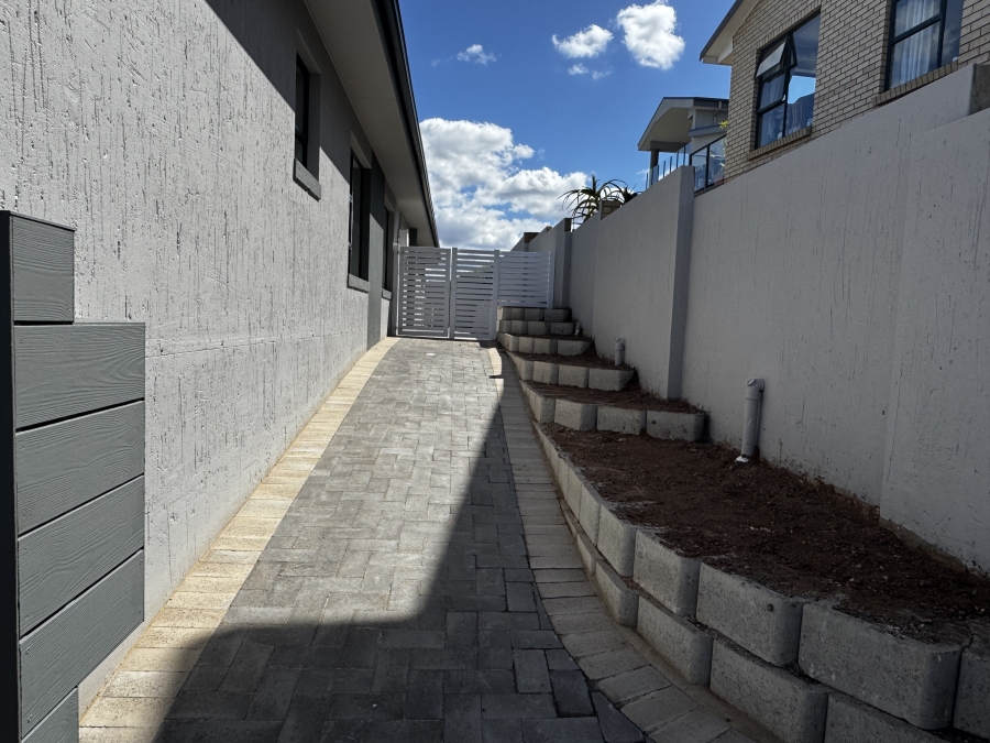 3 Bedroom Property for Sale in Monte Christo Western Cape